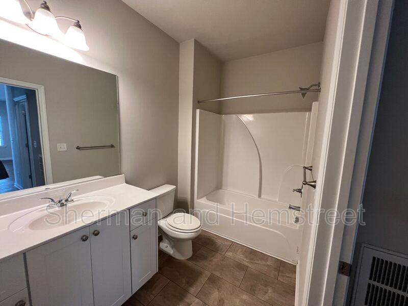 655 Dobhill Ln - Photo 7 of 11