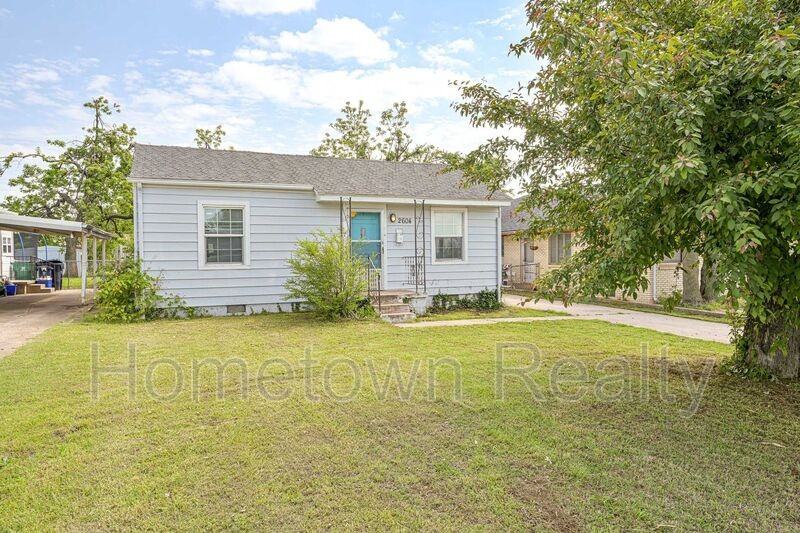 2604 Ne 21st St - Photo 2 of 19