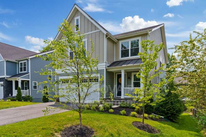 8126 Fort Hunt Rd - Photo 3 of 50