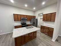 204 Hickory Hills St - Photo 1 of 1