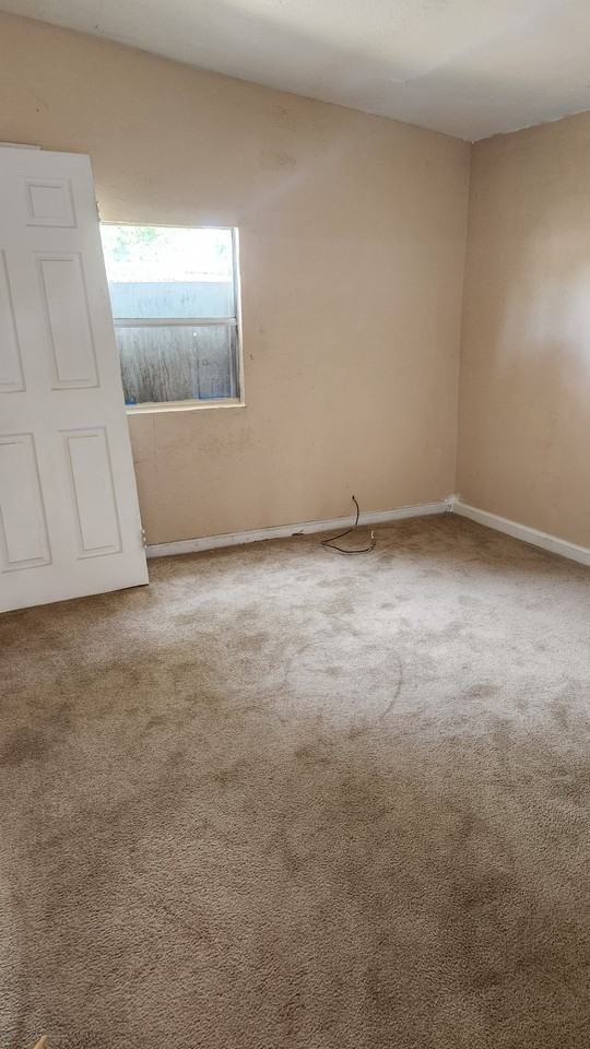 1018 4th Street - Photo 2 of 5