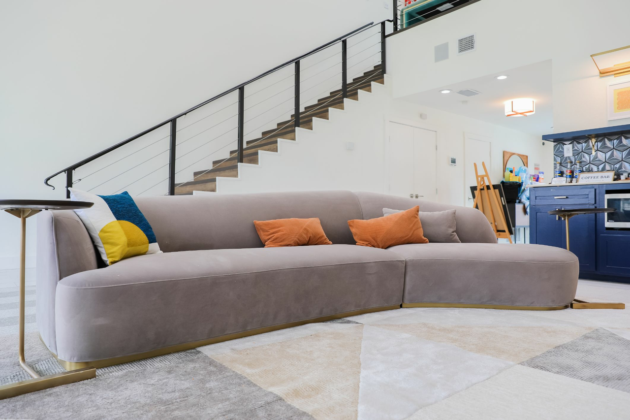 Aero White Rock - Photo 5 of 46