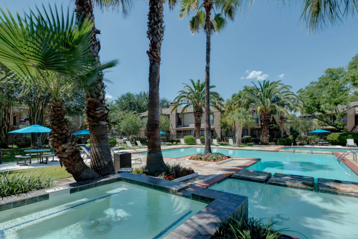 The Falls at Clear Lake - Photo 3 of 17