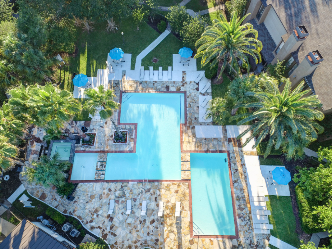 The Falls at Clear Lake - Photo 4 of 17