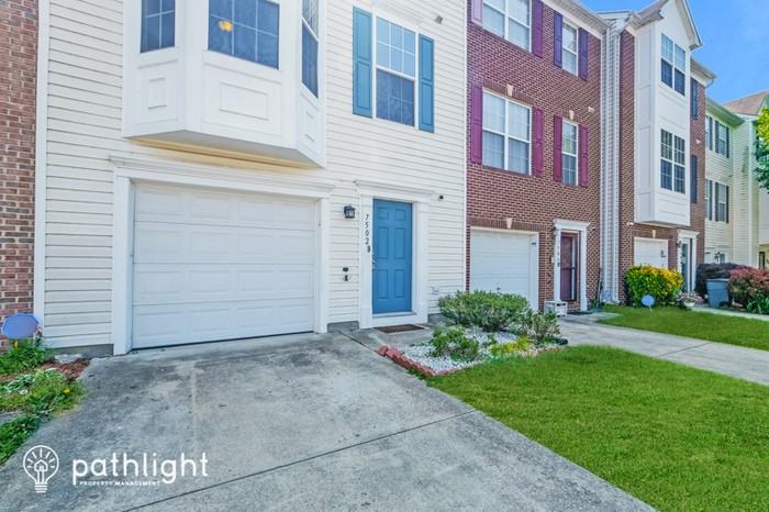 7502 Oakpost Ct - Photo 2 of 19