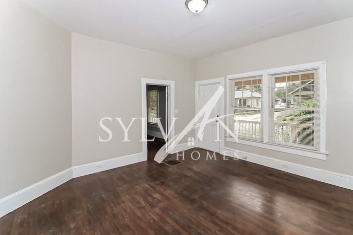 1161 Indale Pl Sw - Photo 3 of 15