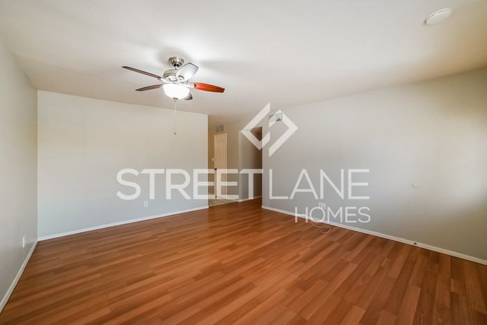 3745 W Las Palmaritas Dr - Photo 2 of 15