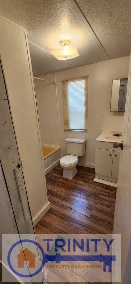 311 Dutchess Rd - Photo 2 of 10