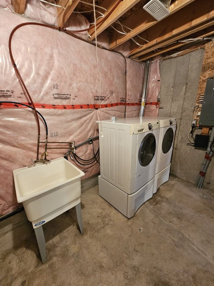 Hagersville townhouse - Photo 3 of 16