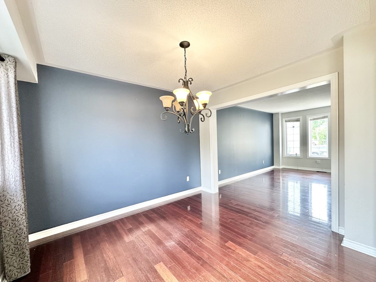 21 Kenwell Crescent, Barrie, Ontario, - Photo 2 of 22