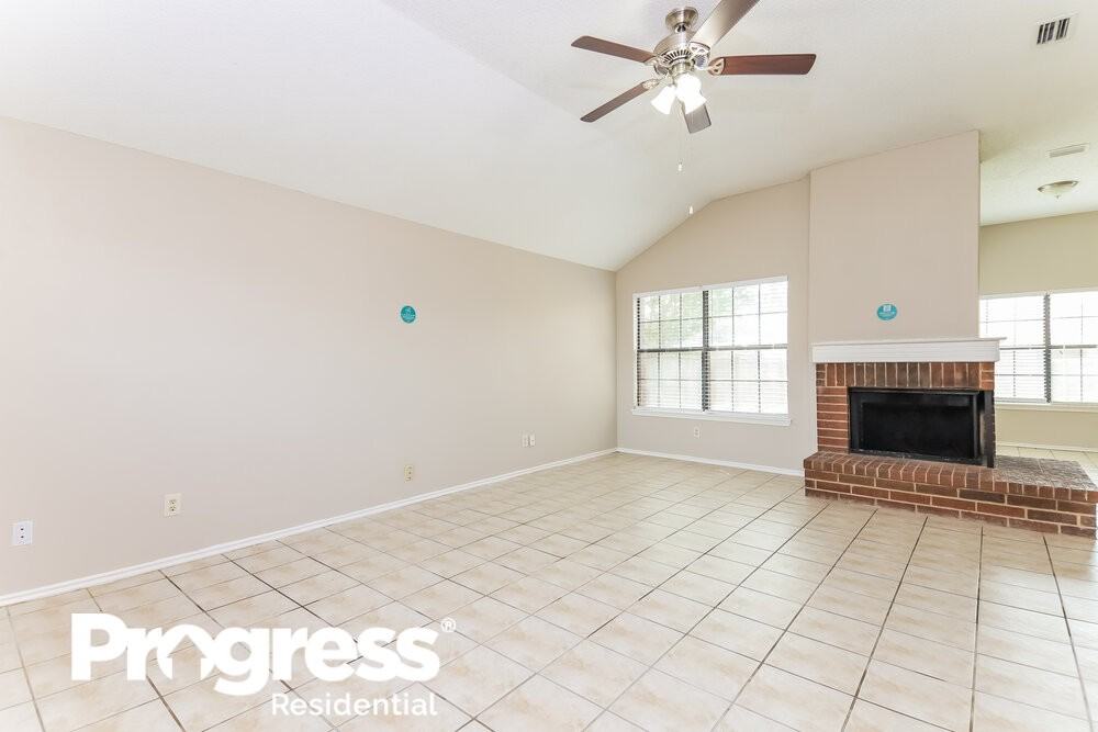 9228 Willard St - Photo 3 of 16