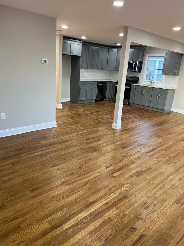 1547 Summit Ave #2 - Photo 3 of 26