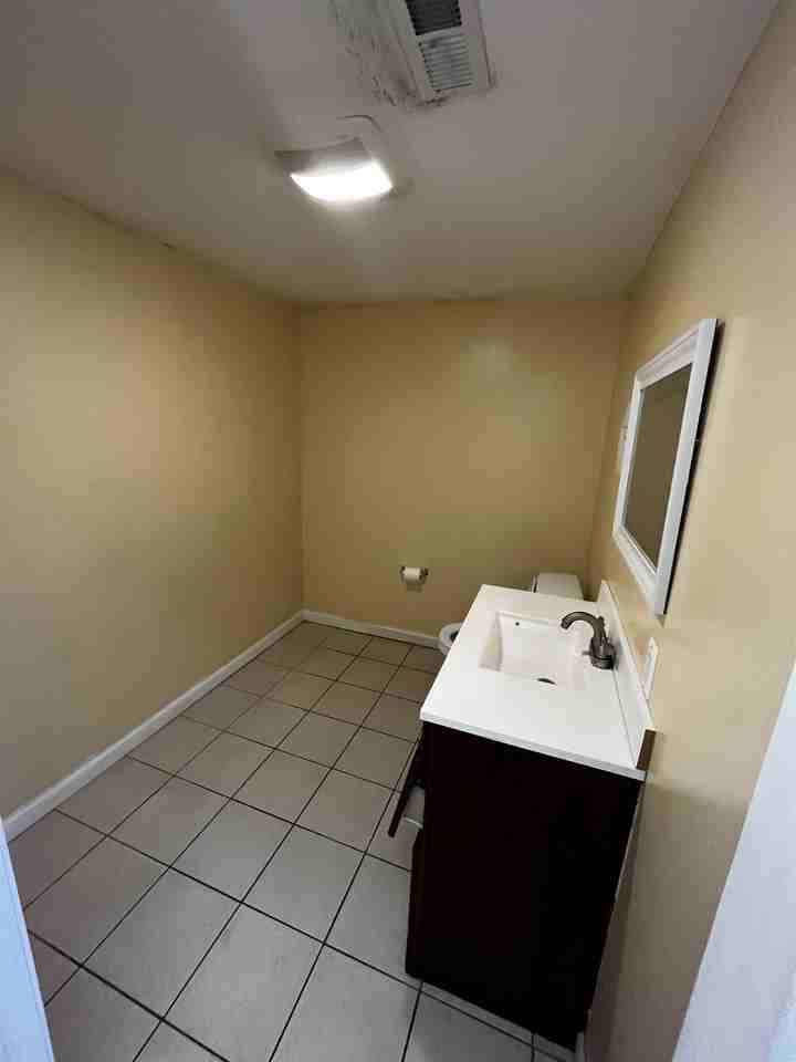 427 South Conkling Street #1BOTTOMFL - Photo 2 of 5