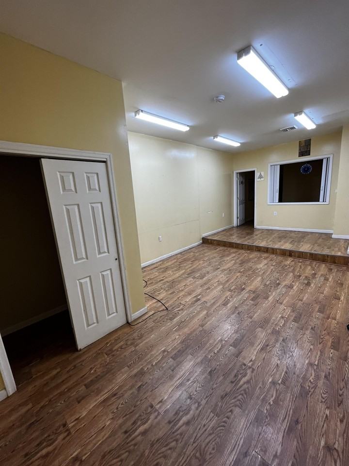 427 South Conkling Street #1BOTTOMFL - Photo 3 of 5