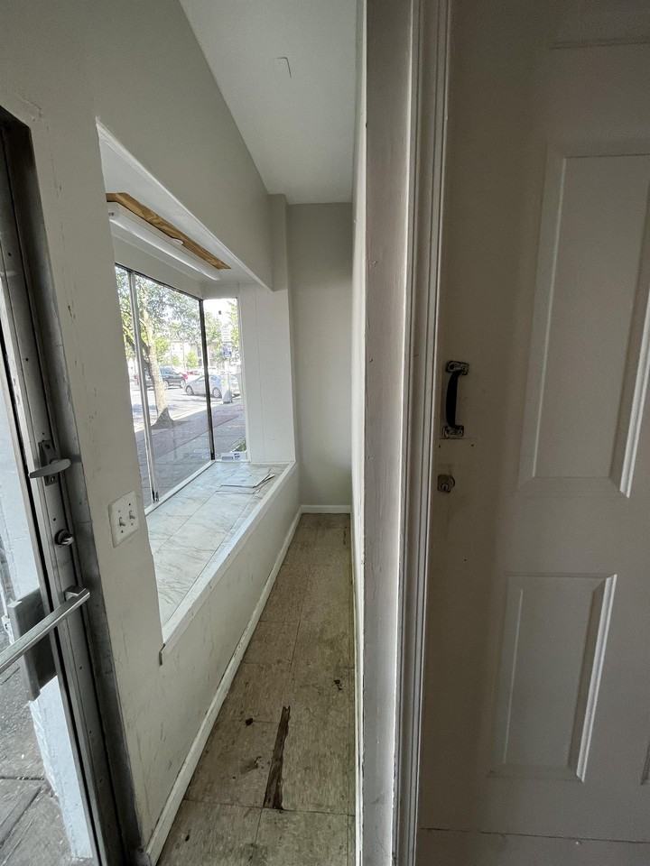 427 South Conkling Street #1BOTTOMFL - Photo 5 of 5