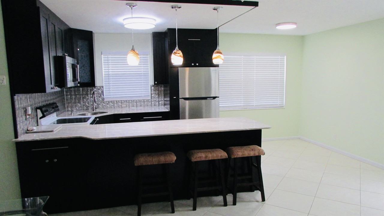 236 Newport O - 1 #1 - Photo 4 of 22