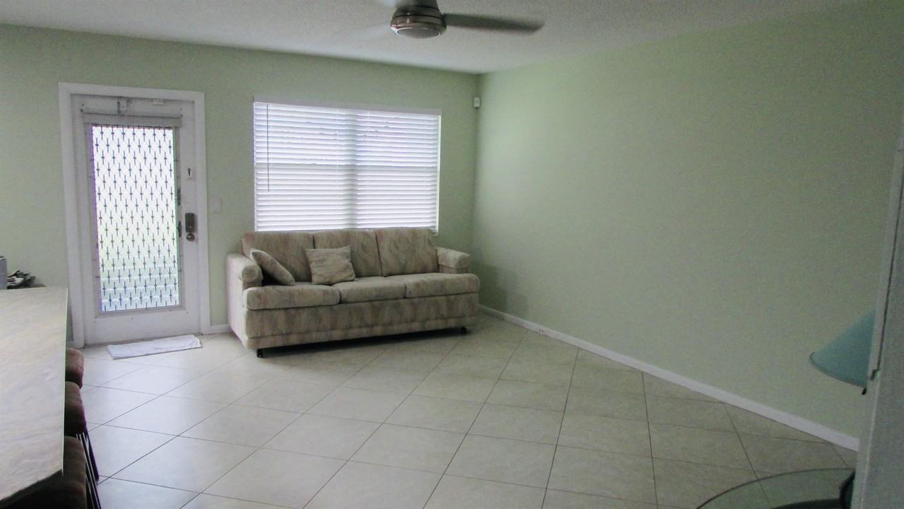 236 Newport O - 1 #1 - Photo 6 of 22