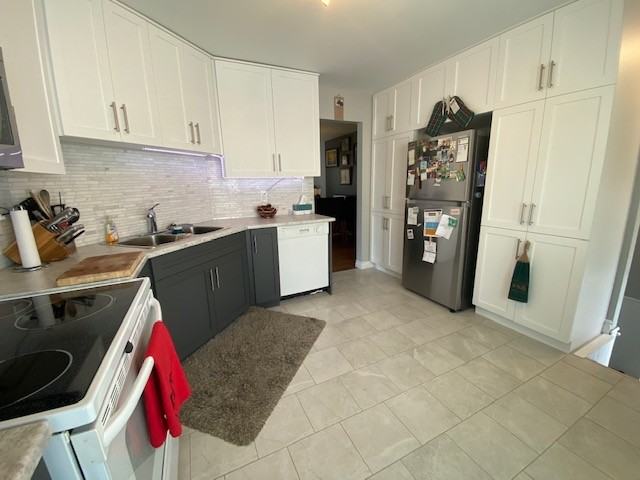 770 Somerset Cres #1 - Photo 2 of 26