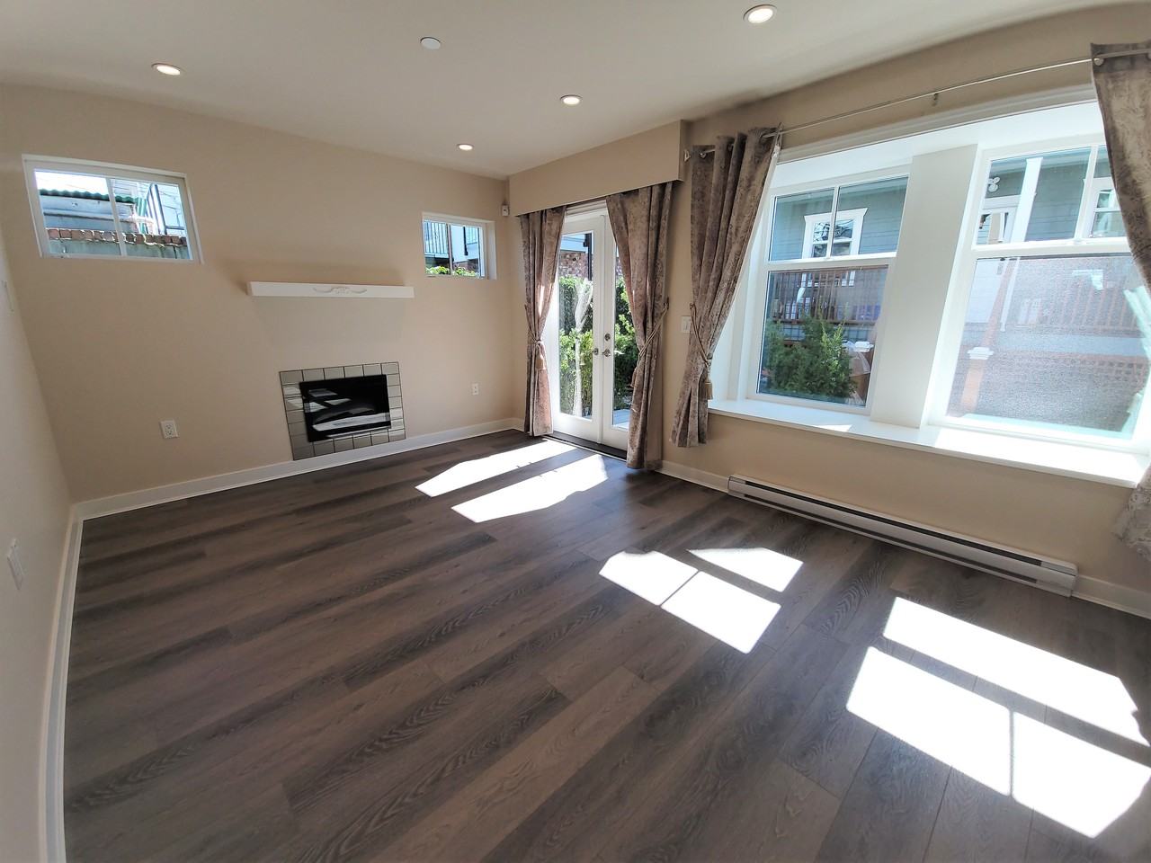 599 East 55th Avenue - Photo 5 of 20