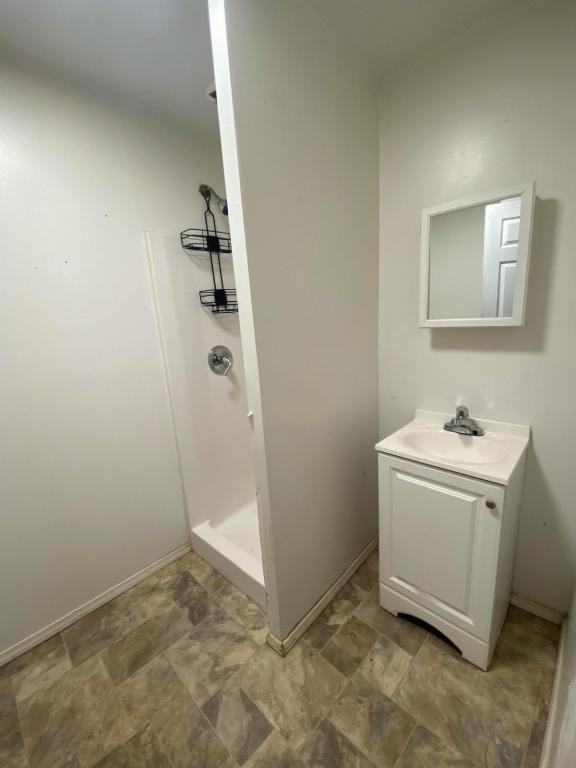 908 Schuyler St - Photo 4 of 4