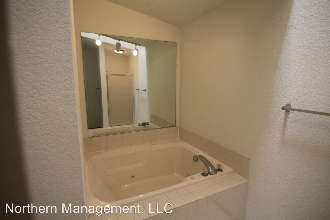 Union Square - Photo 3 of 17