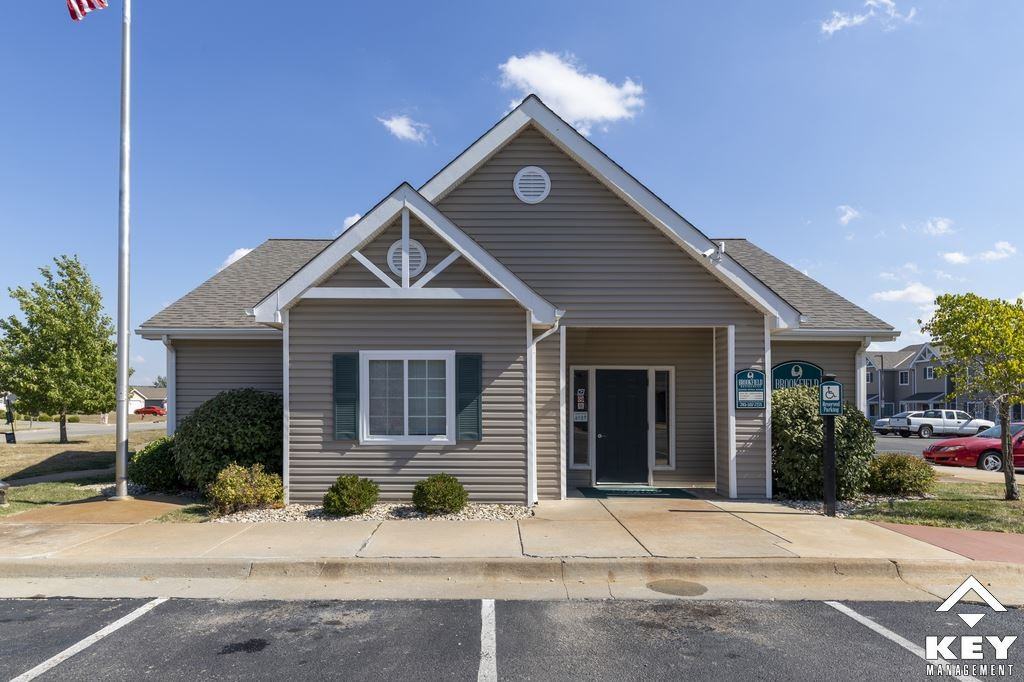 Brookfield  Residences - Photo 2 of 23