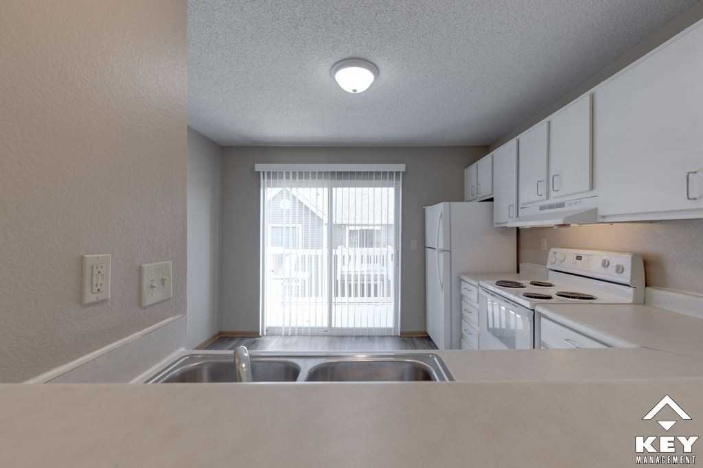 Brookfield  Residences - Photo 5 of 23