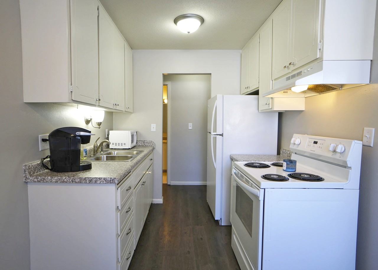 Brewster Place - Photo 3 of 32