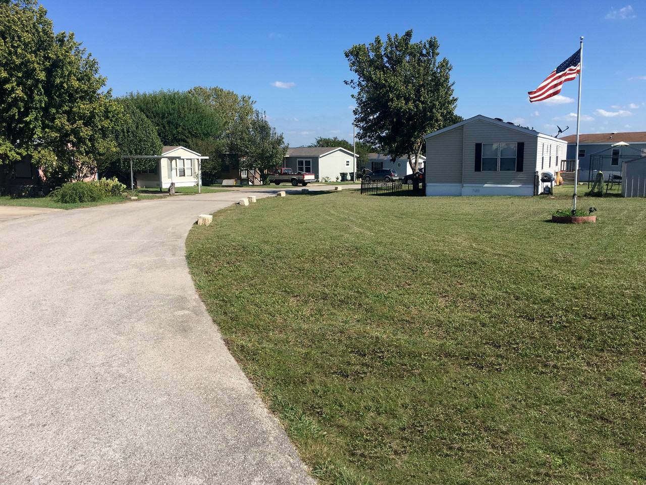 Grand Oaks At Liberty Hill - Photo 6 of 50