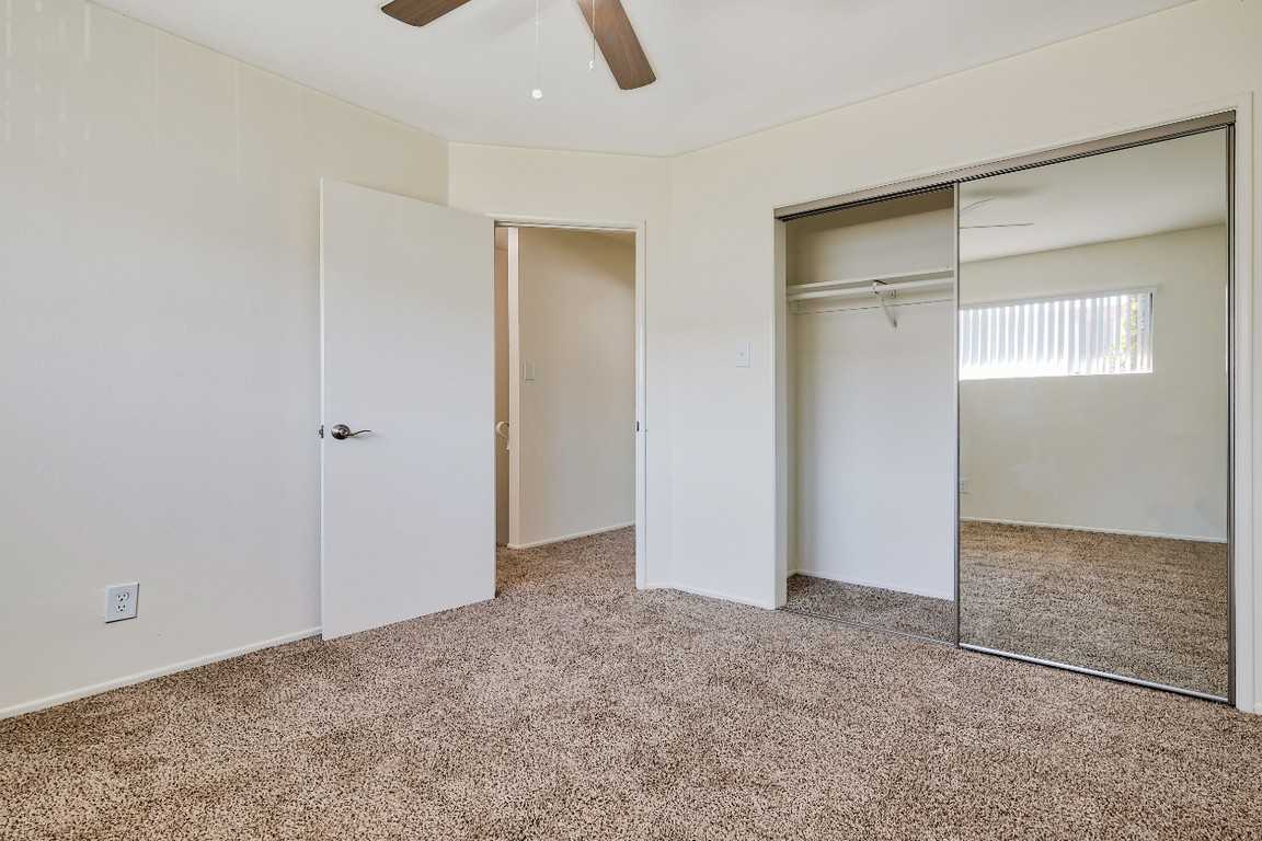 Alburtis Townhomes - Photo 6 of 11