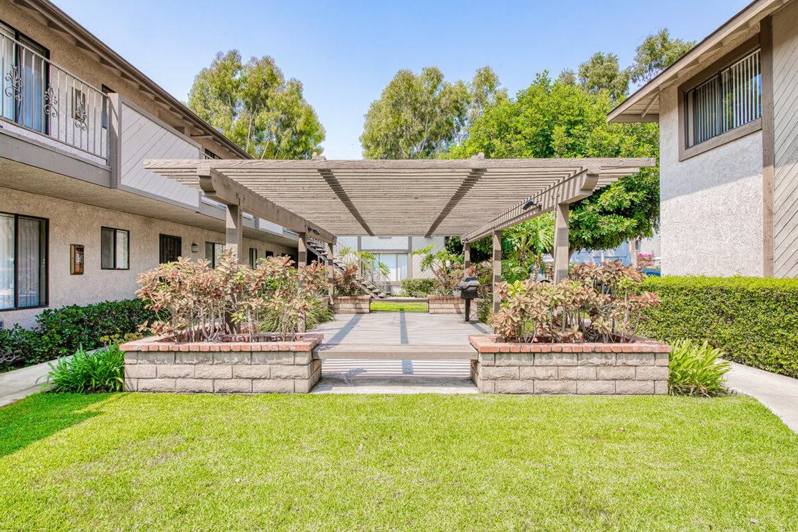 Kingman Avenue - Photo 5 of 11