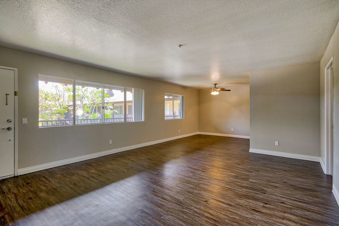 Tustin View - Photo 2 of 10