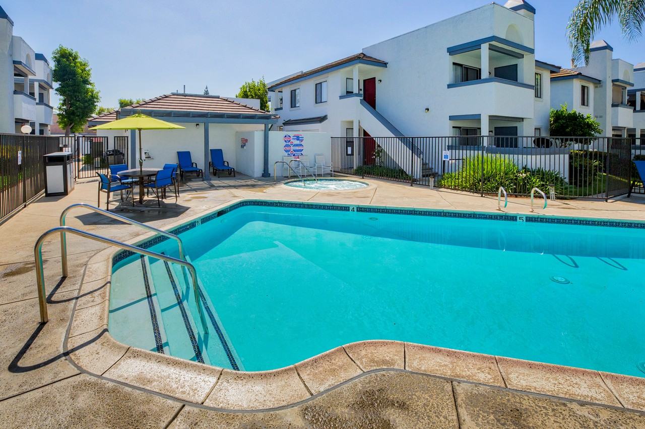 Casa Blanca - Photo 7 of 10