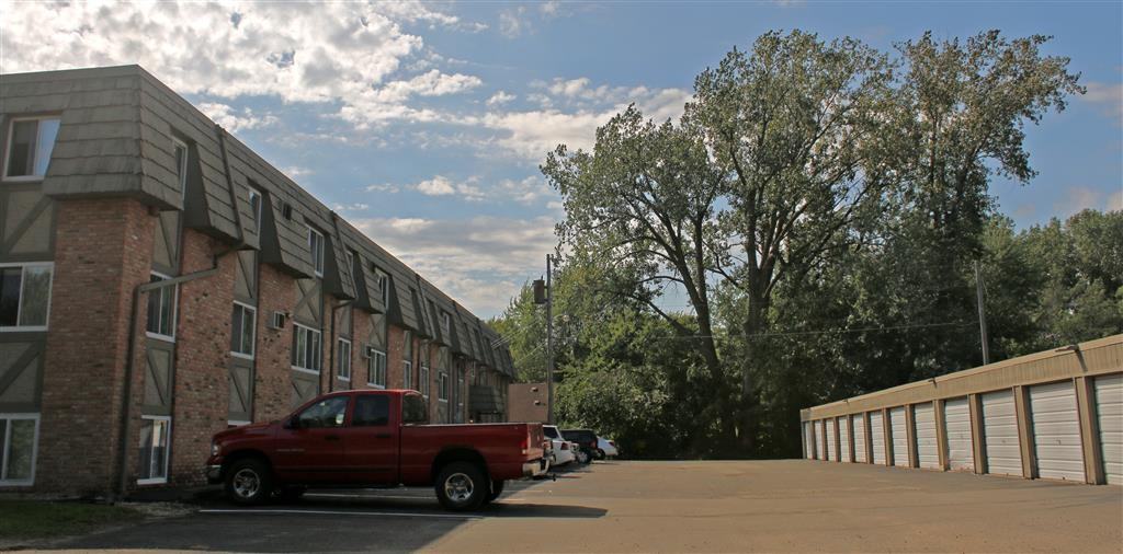 Alpine Apartments - Photo 6 of 22