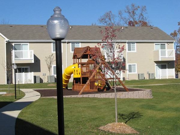 Country Ridge Residences - Photo 4 of 6