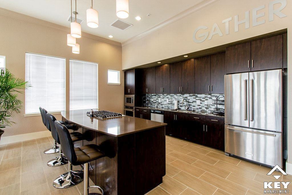 The VUE Luxury Apartments - Photo 3 of 28