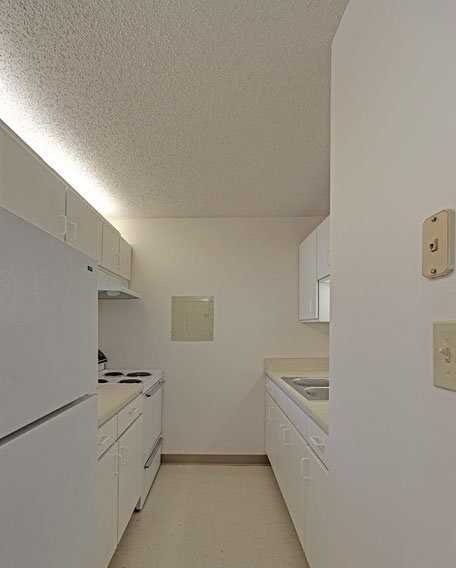 West Park Tower - Photo 3 of 28