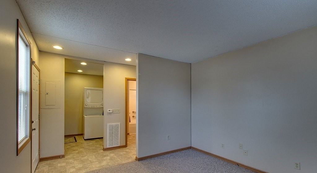 Regal Cottages - Photo 4 of 10