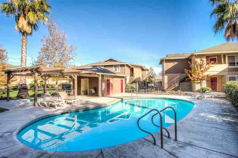 Huntington Apartments - Photo 2 of 15