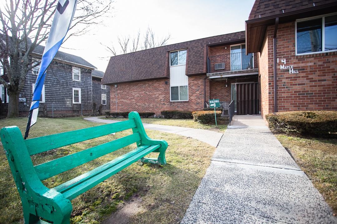 Maple Hill Apartments - Photo 3 of 6