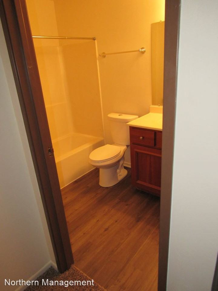 South Pine Apartments - Photo 2 of 30