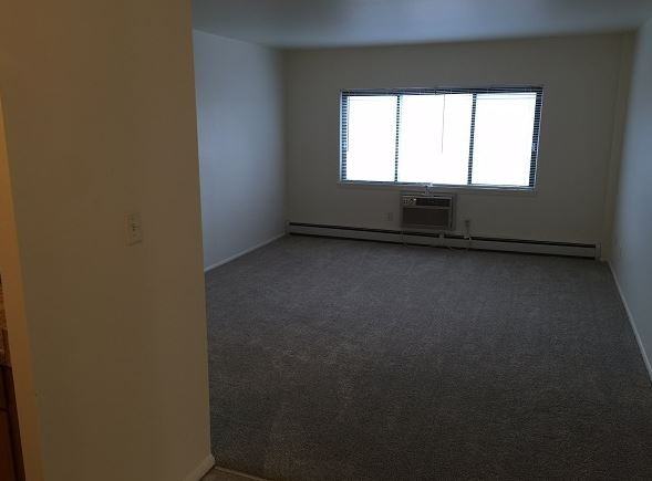 3921 N.  Humboldt Blvd - Photo 3 of 6