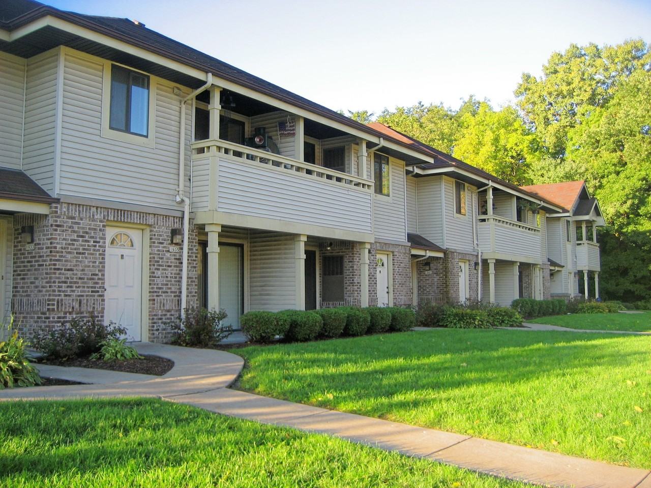 1909-95 S. 102Nd St - Windwood Clearing - Photo 7 of 13