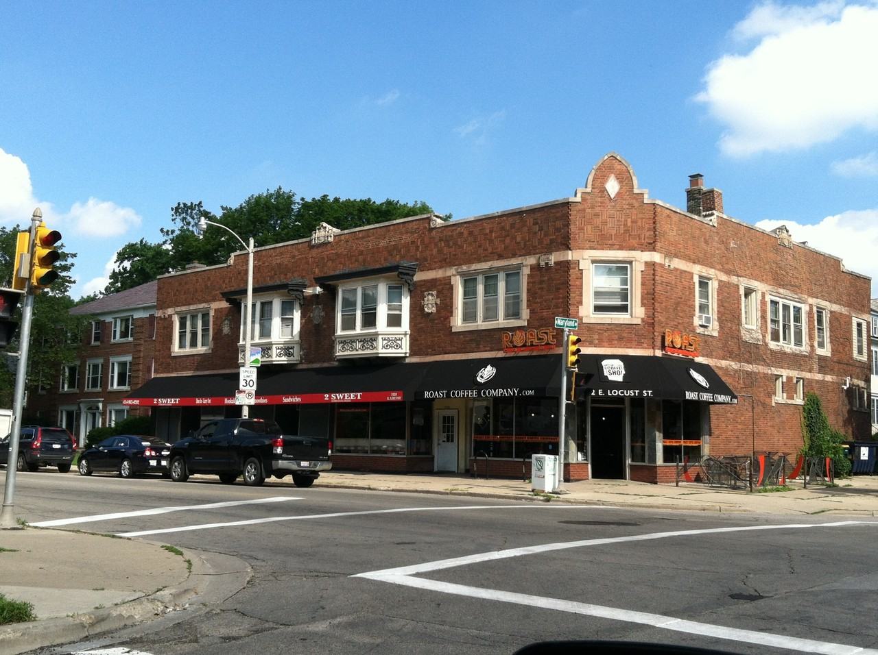 2122-32 E. Locust - Photo 7 of 18