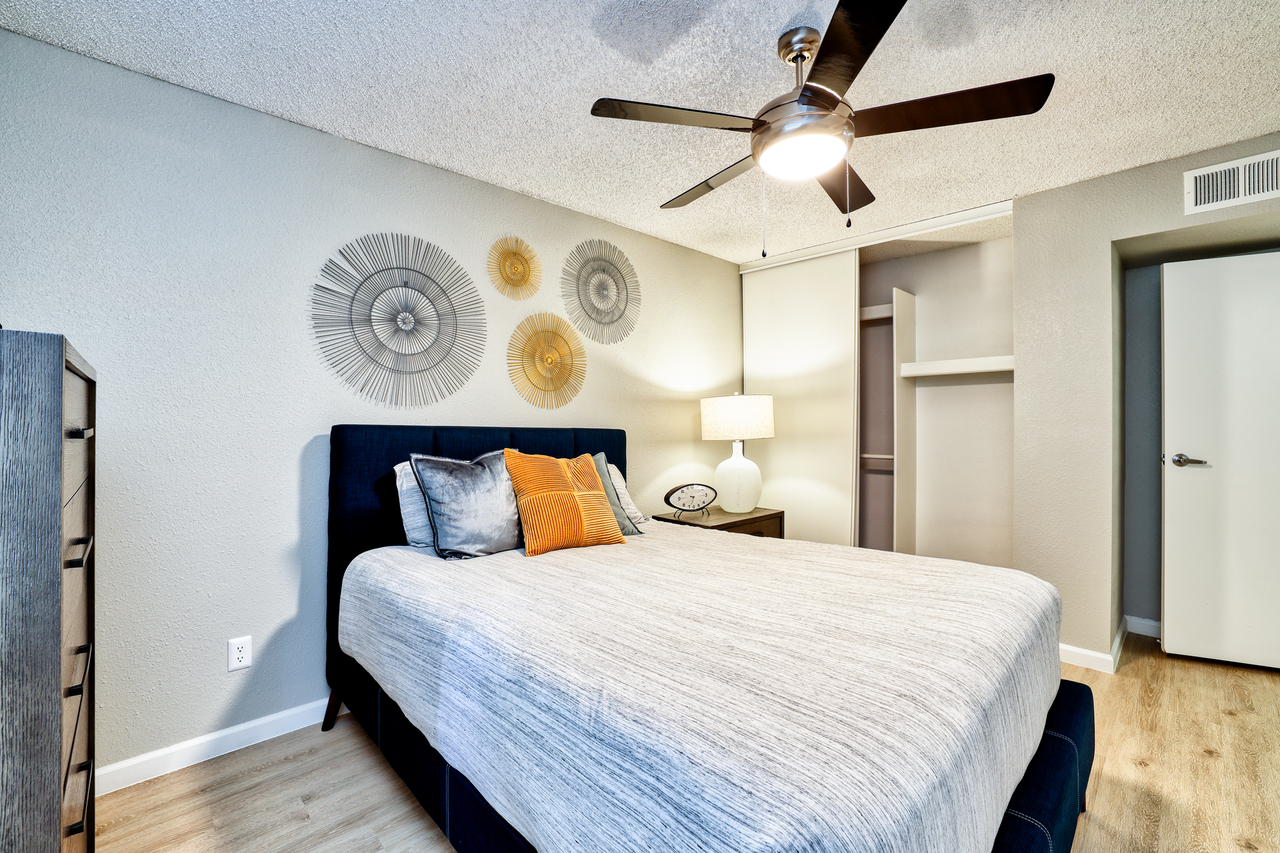 Jerome Apartments - Photo 7 of 27