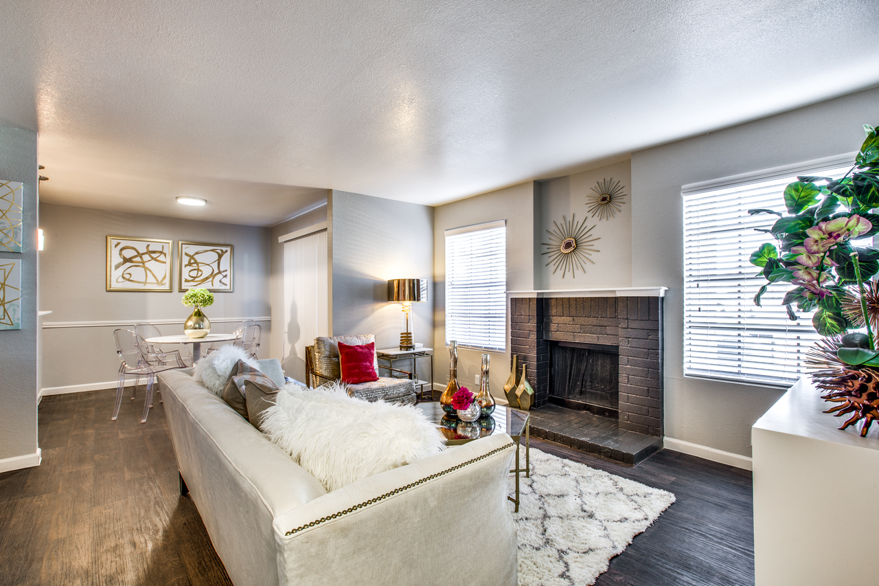 Maxwell Apartments - Photo 3 of 43