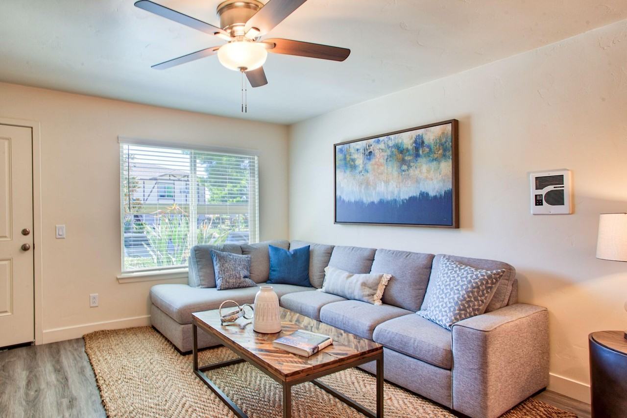 Temecula Gardens Apartments - Photo 6 of 17