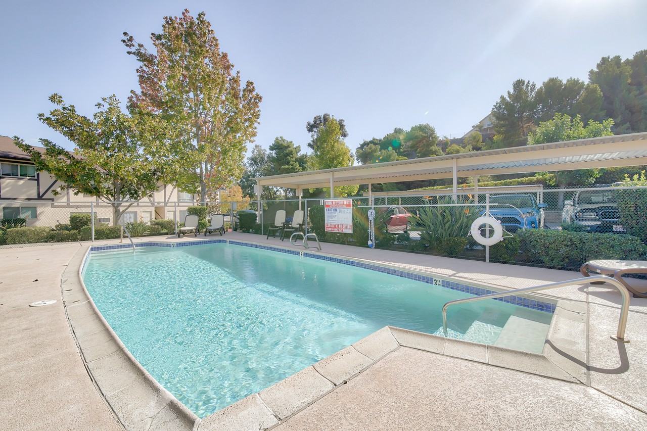 Bonita Woods - Photo 2 of 7