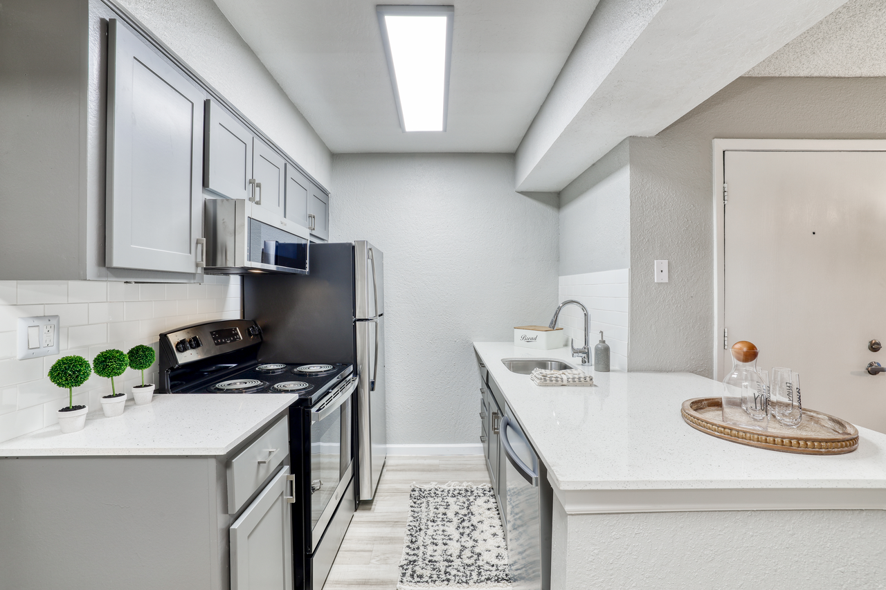 Senara Apartments - Photo 2 of 45