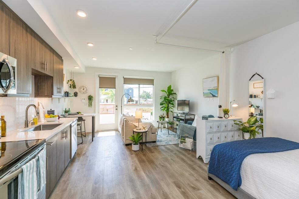 Arbor Crest on Fourth - Photo 2 of 49